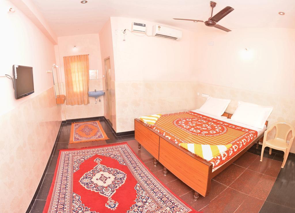 Hotel Siva Residency Mamallapuram Zimmer foto